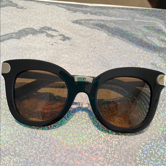 Salvatore Ferragamo Accessories - Salvatore Ferragamo Black and Gold Oversized Sunglasses